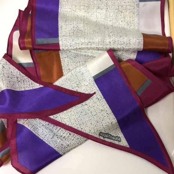 VTG Albert Nipon Elegant Pointed Edge 100% Silk Modern Scarf - Picture 4 of 8